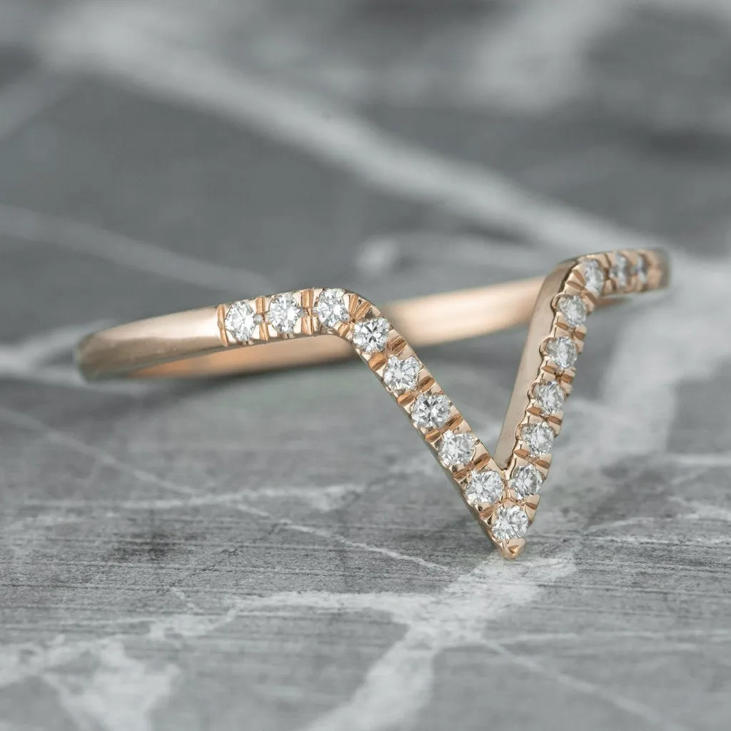 17 Diamond Large Victoria Band, 14K Rose Gold