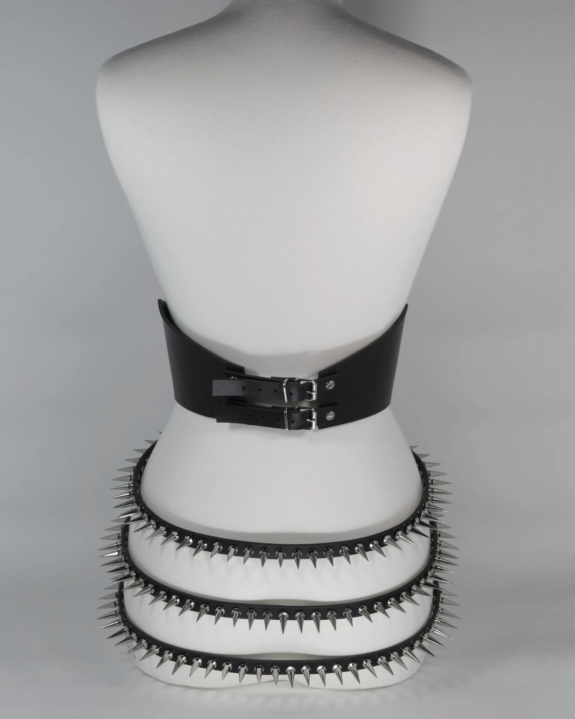 17472_with spiked straps
