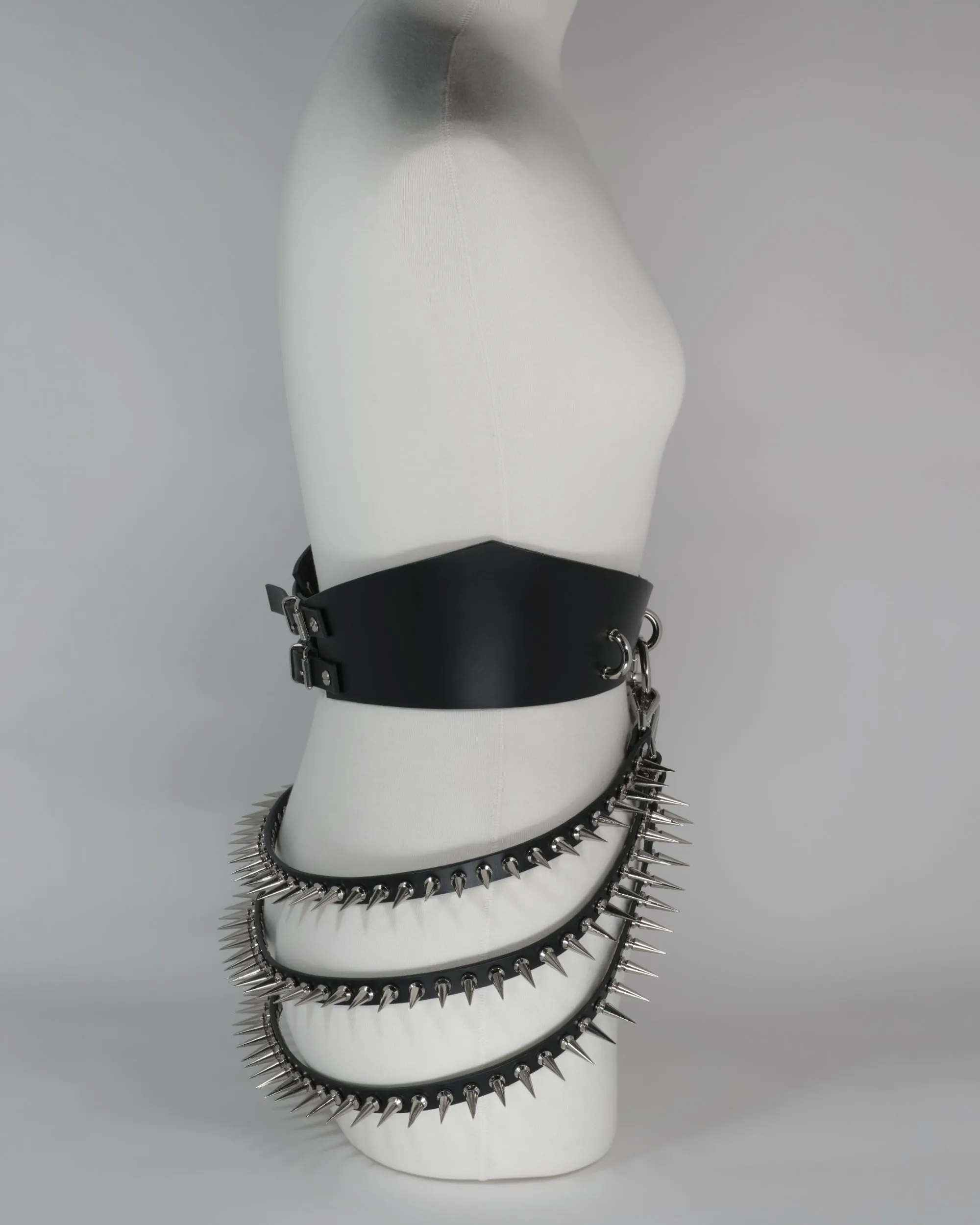 17472_with spiked straps