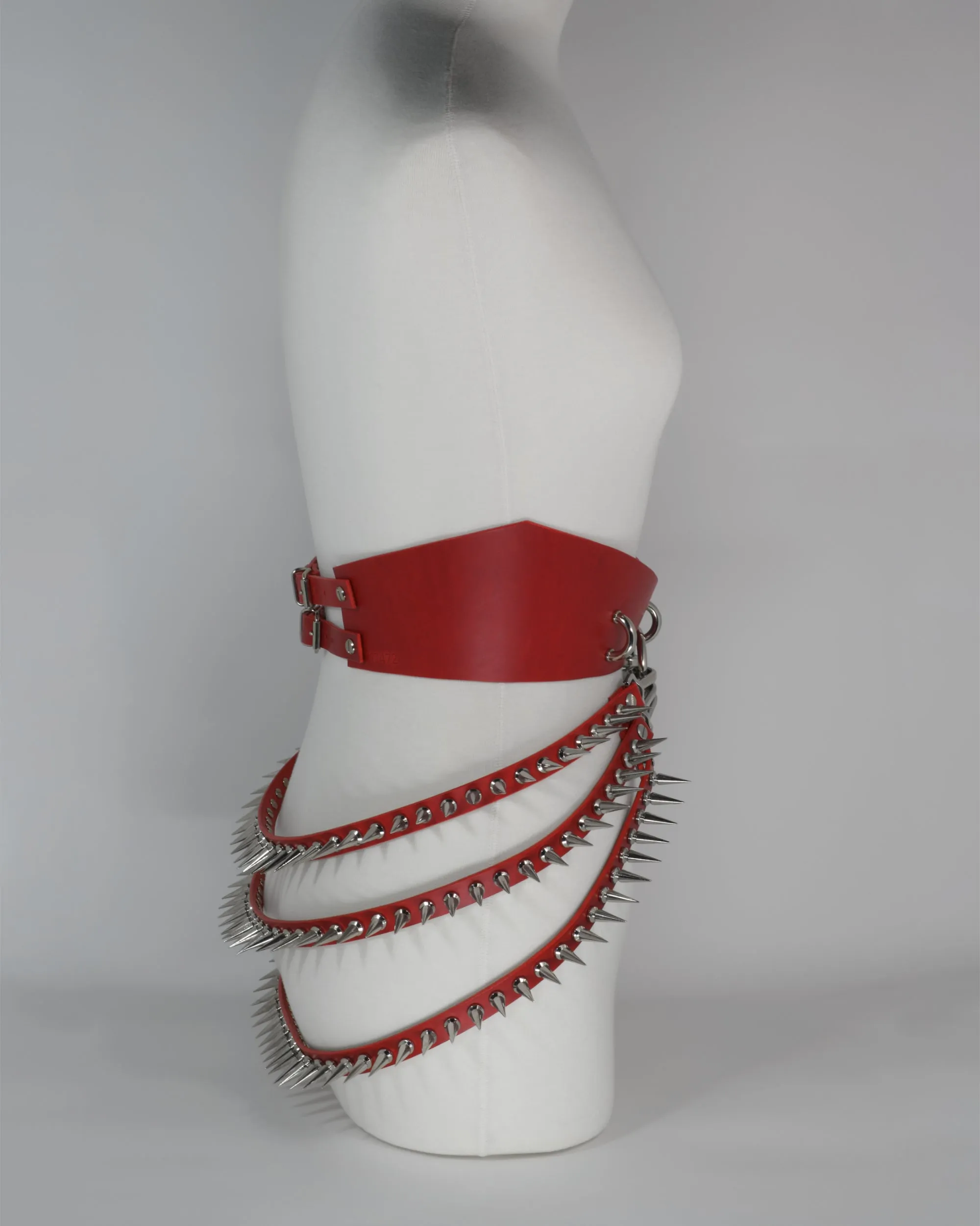 17472_with spiked straps