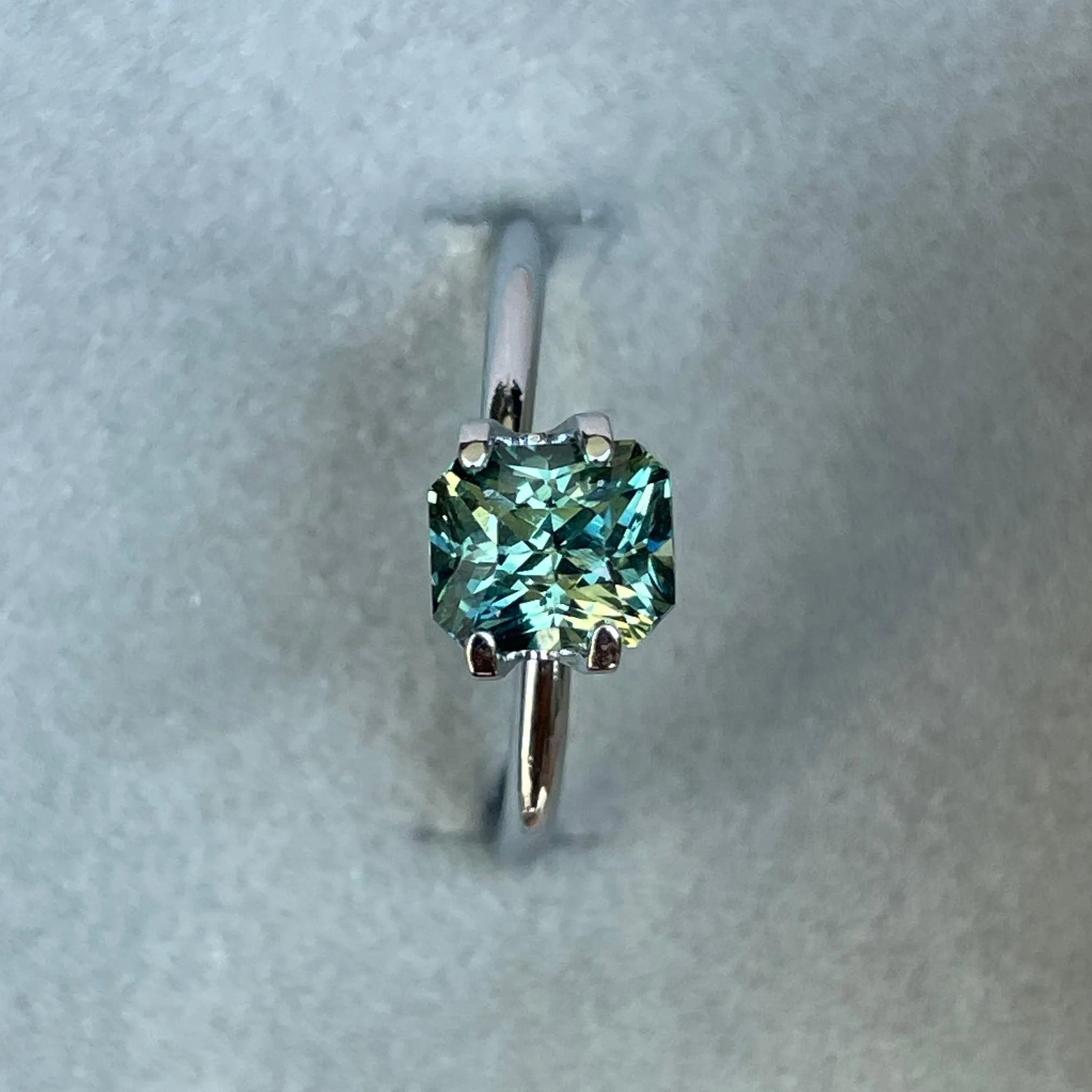 1.75 ct Certified Natural Green Sapphire