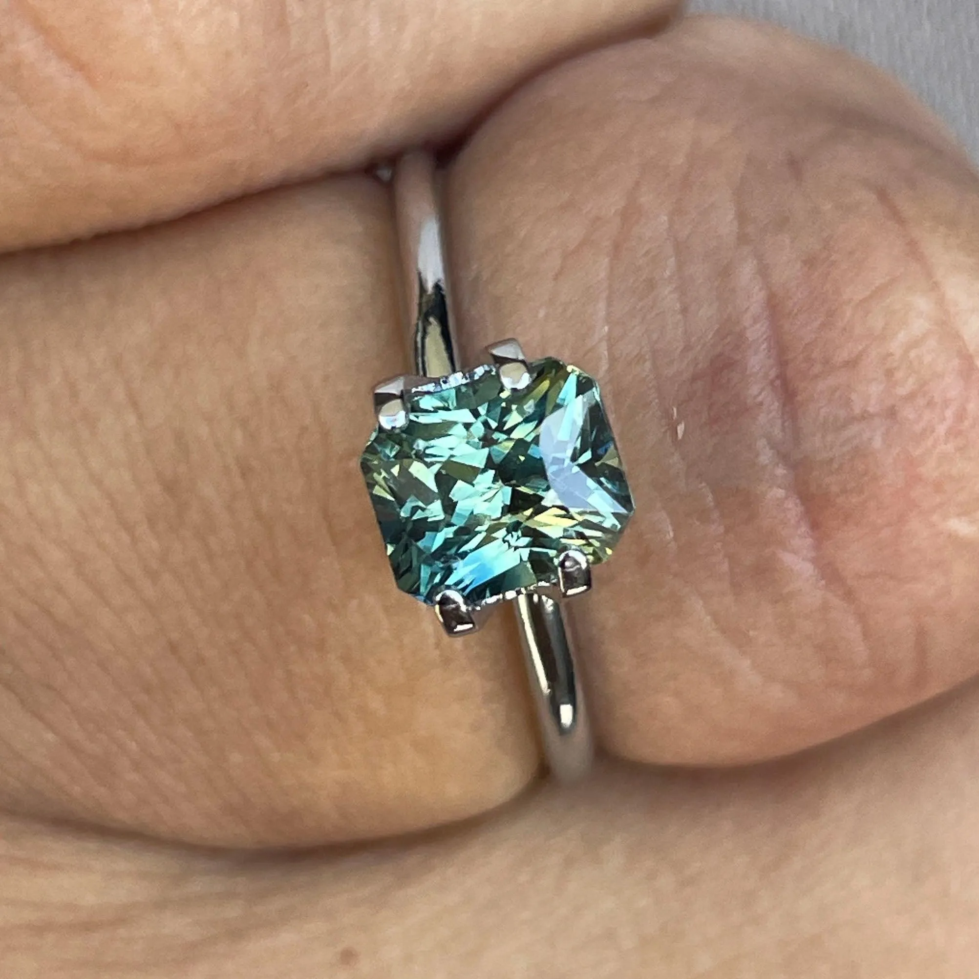 1.75 ct Certified Natural Green Sapphire