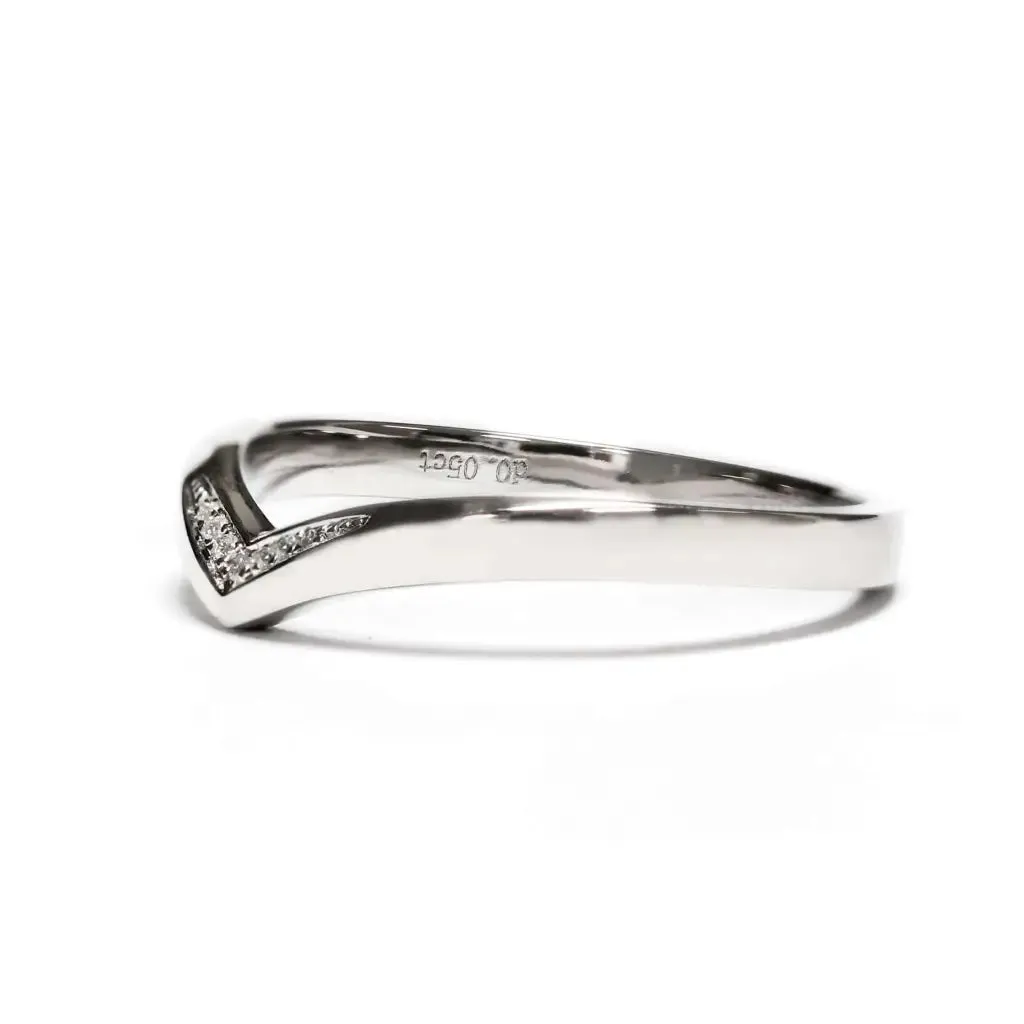 Benjamin Moissanite Accented V Shaped and Art Carved Duo Tone Wedding Rings in 18K gold