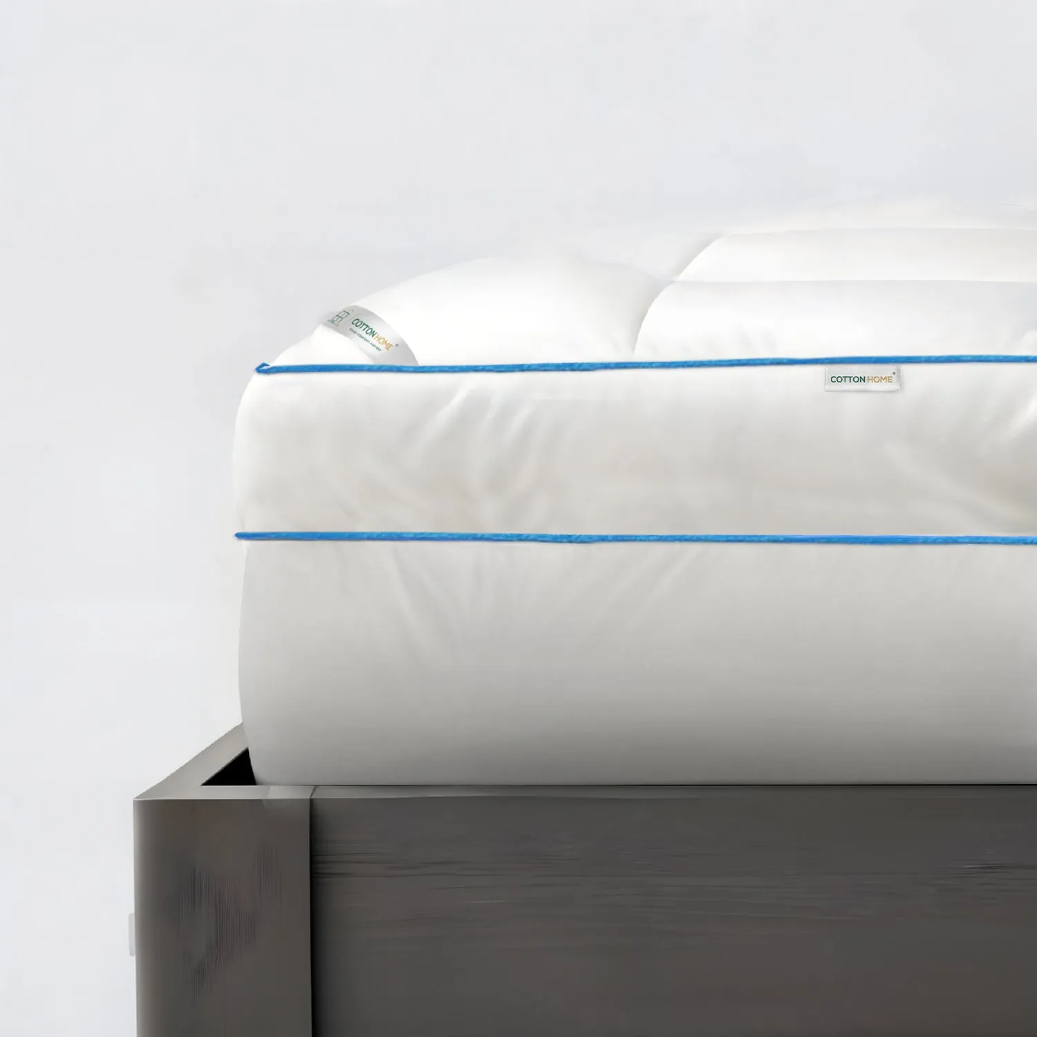 Gel Mattress Topper 8cm Thickness - 160x200cm White with Blue Cord
