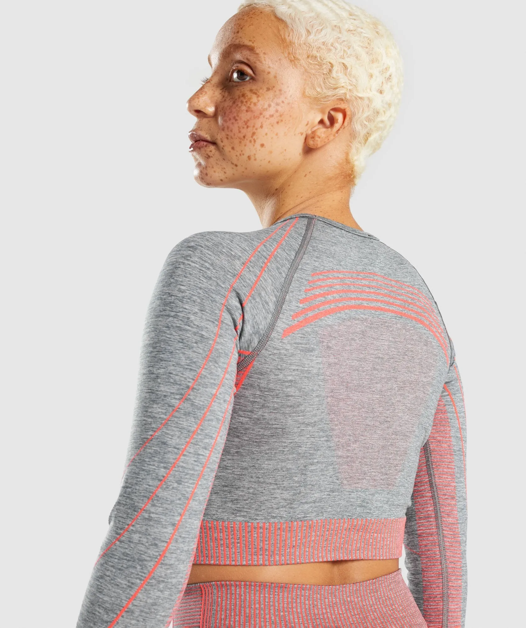 Gymshark Hyper Amplify Long Sleeve Crop Top - Charcoal Marl/Coral