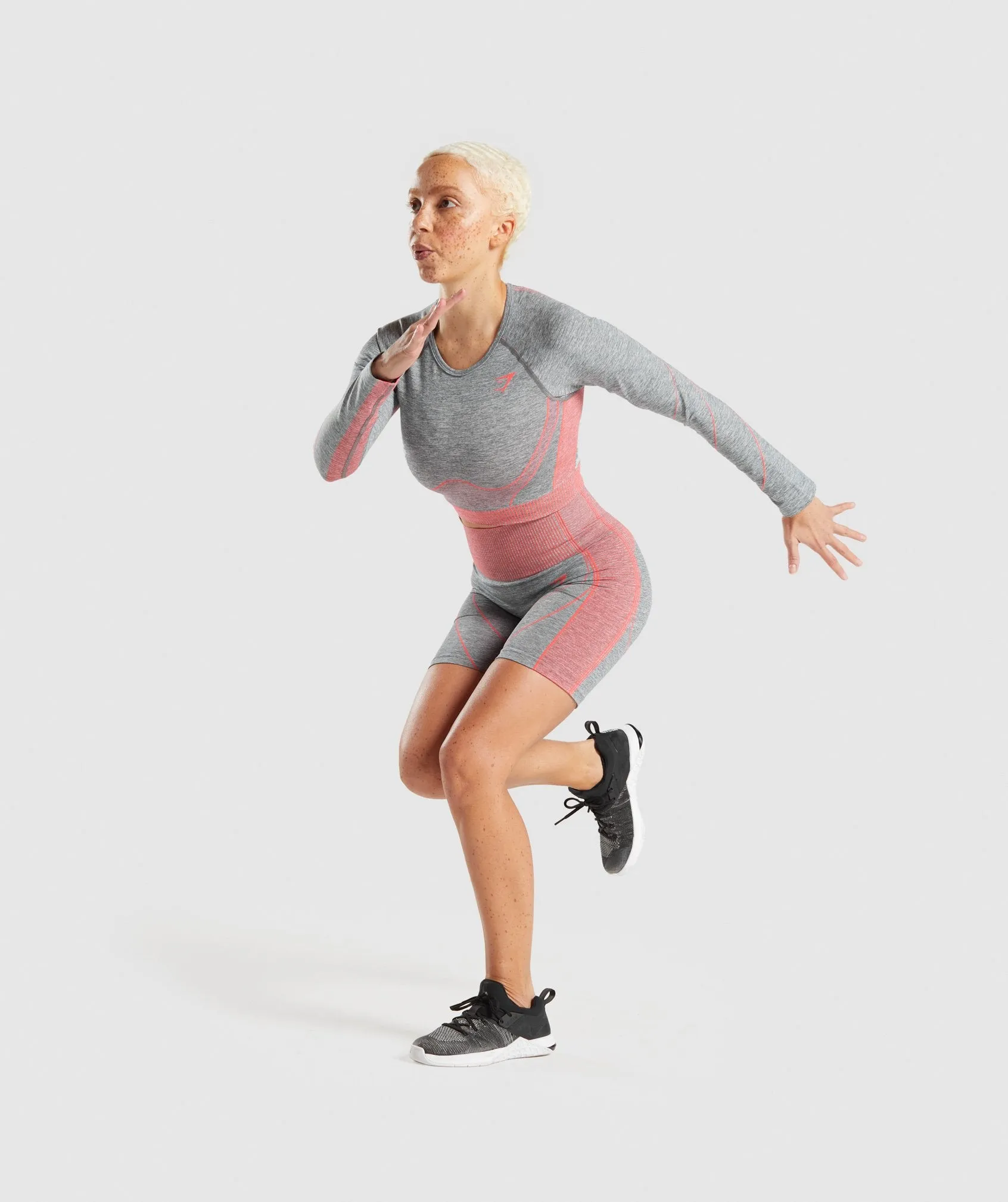Gymshark Hyper Amplify Long Sleeve Crop Top - Charcoal Marl/Coral