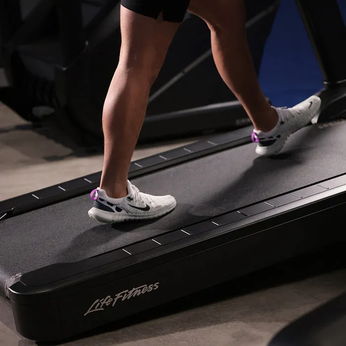 Life Fitness Club Series   Treadmill w/ SL Console - Black