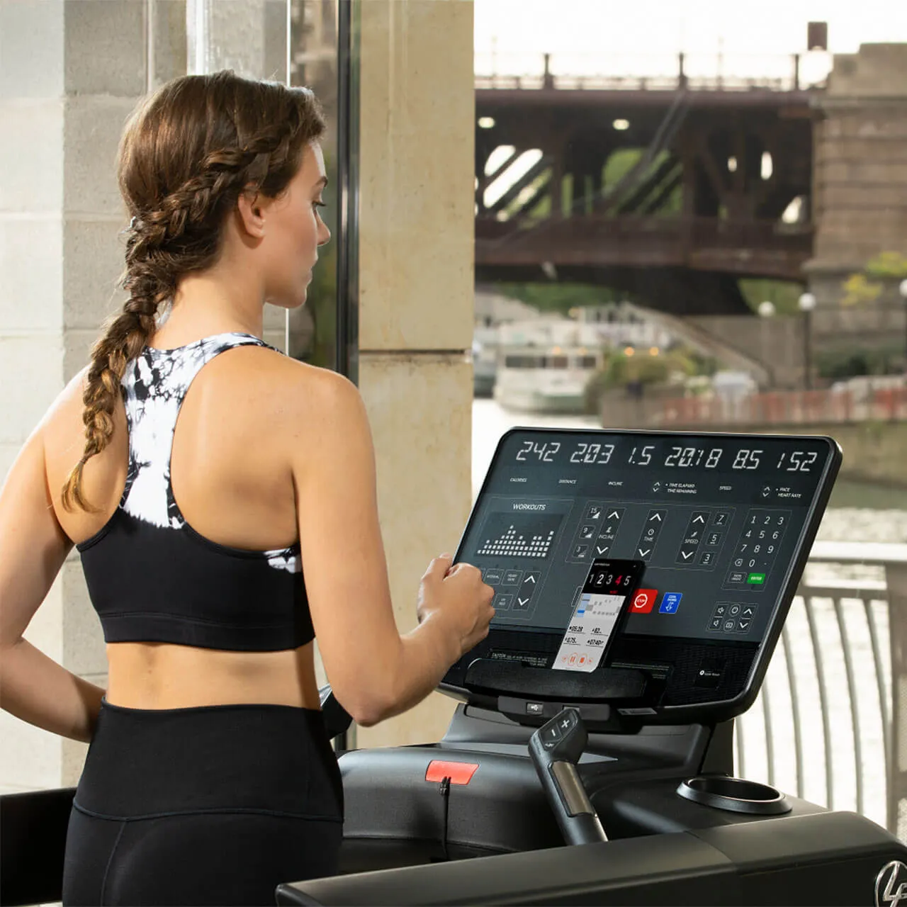 LifeFitness Club Series  Treadmill