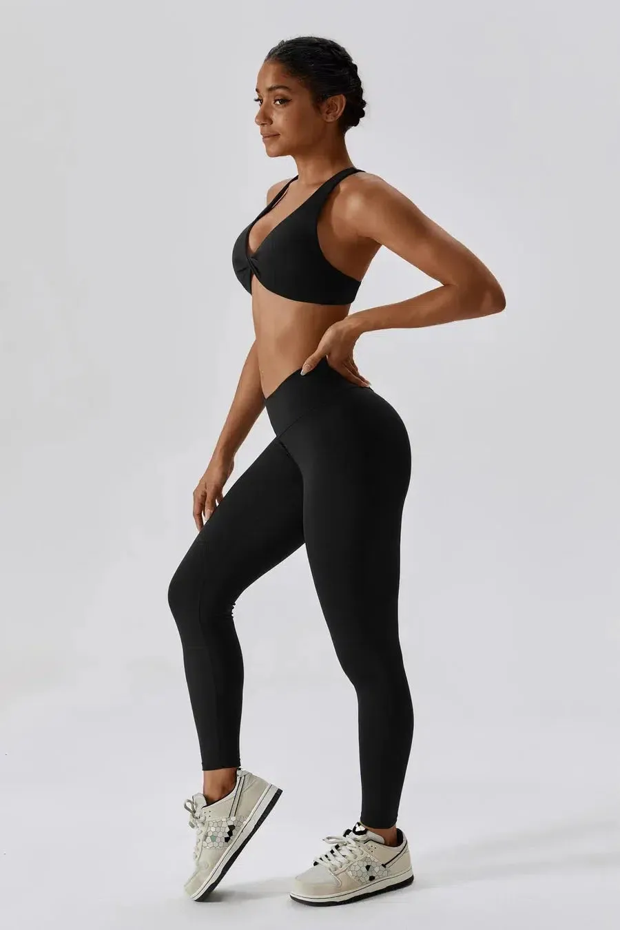 Lorelei – Crossback straps – Sculpting sports bra