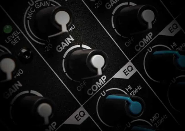 Mackie Pro FX10 v3 Professional Effects Mixer with USB  PROFX10V3