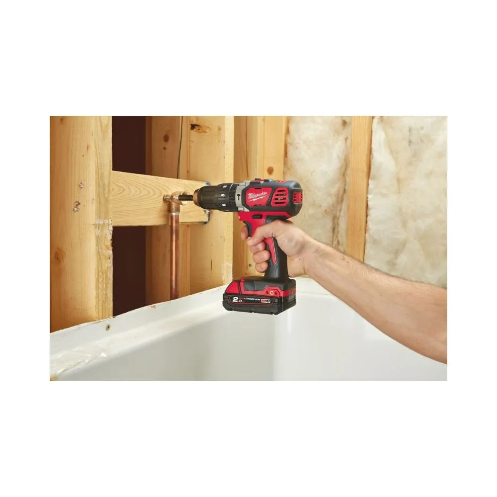 Milwaukee Cordless Impact Drill Machine 13mm Keyless Chuck 18v   2 Battery M18BPD‐202C