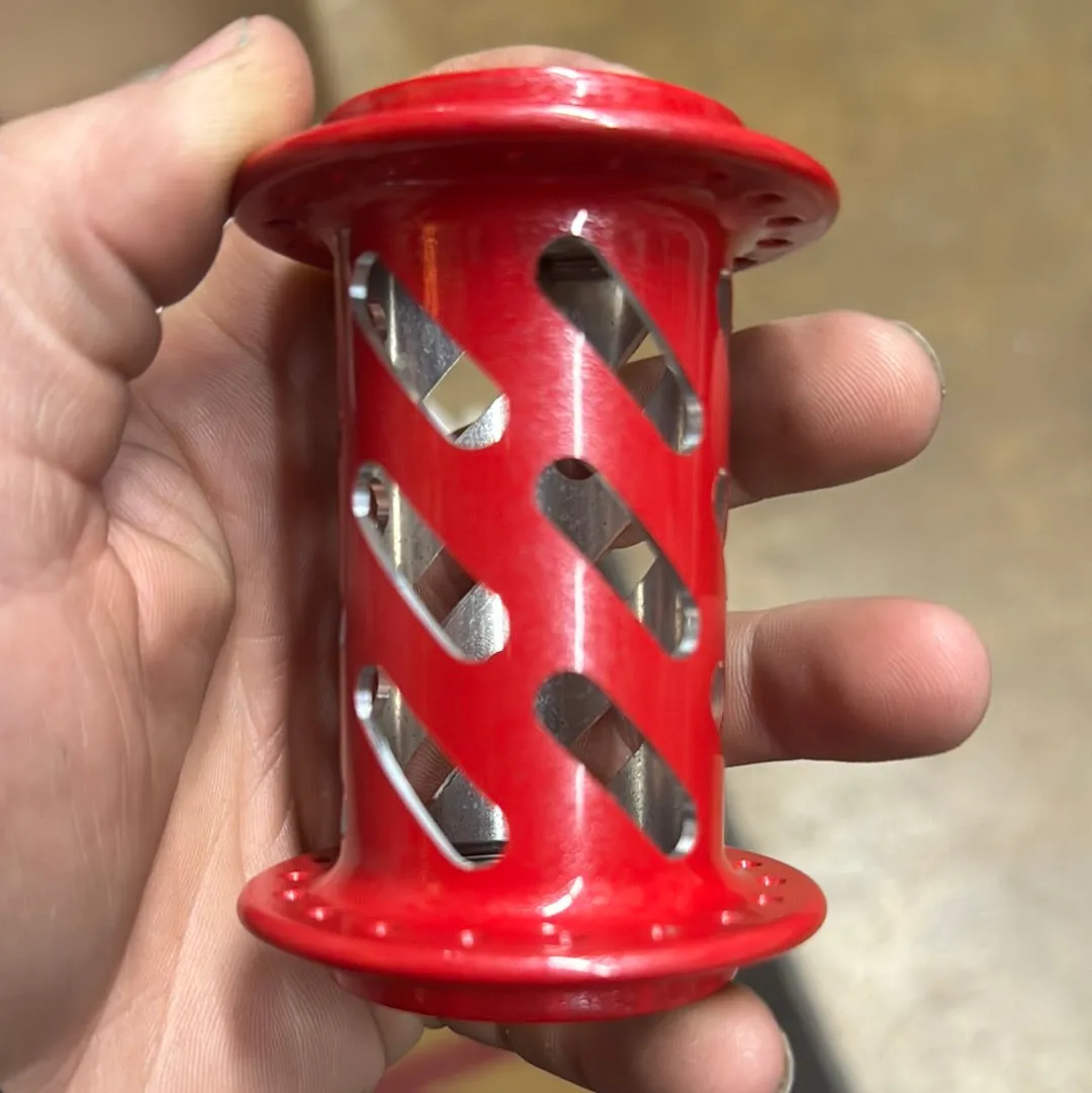 Onyx Hubs Cotm cosmic red