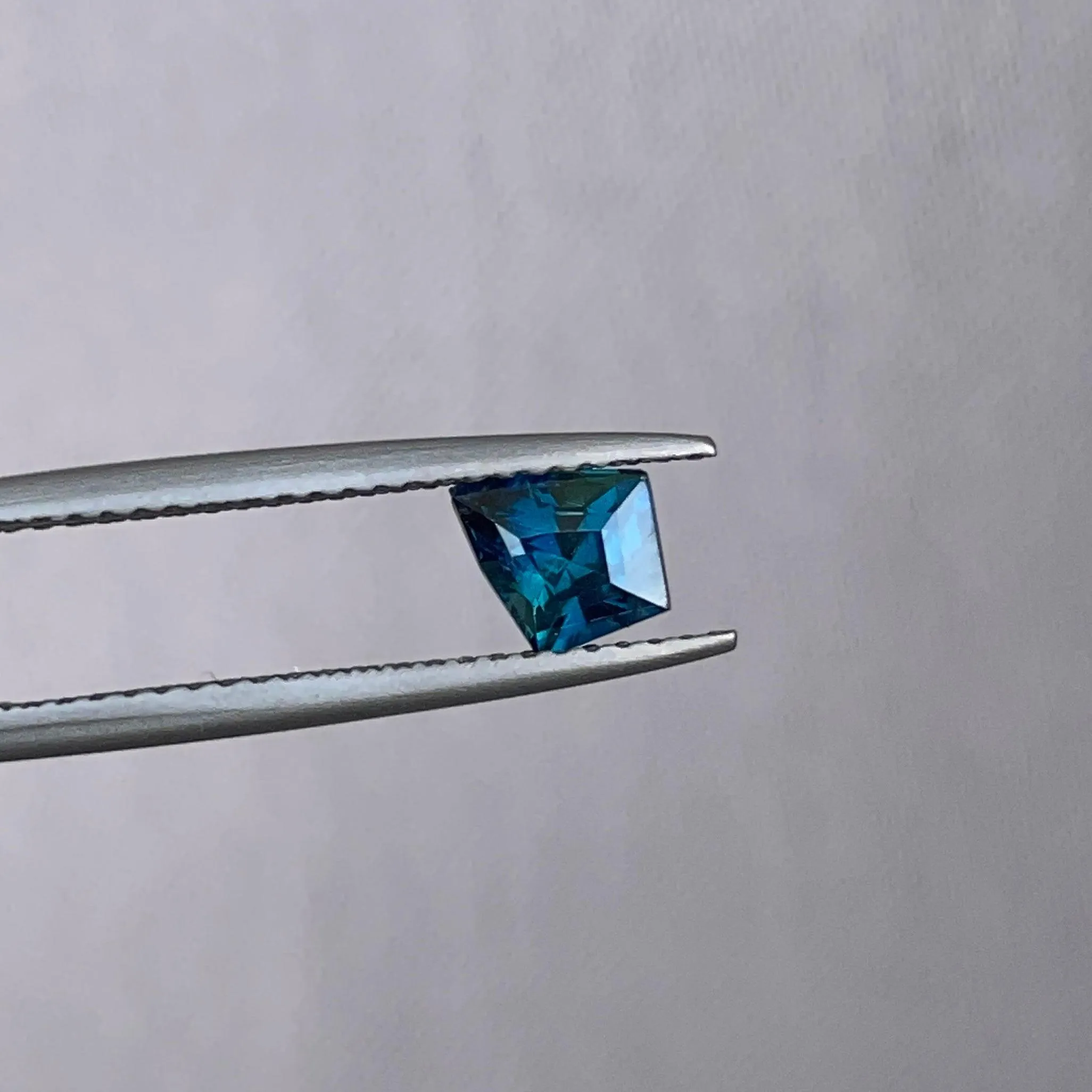 Teal Sapphire 0.82 Ct